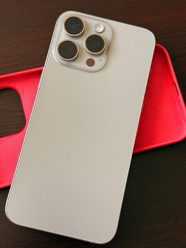 iPhone 15 Pro Max