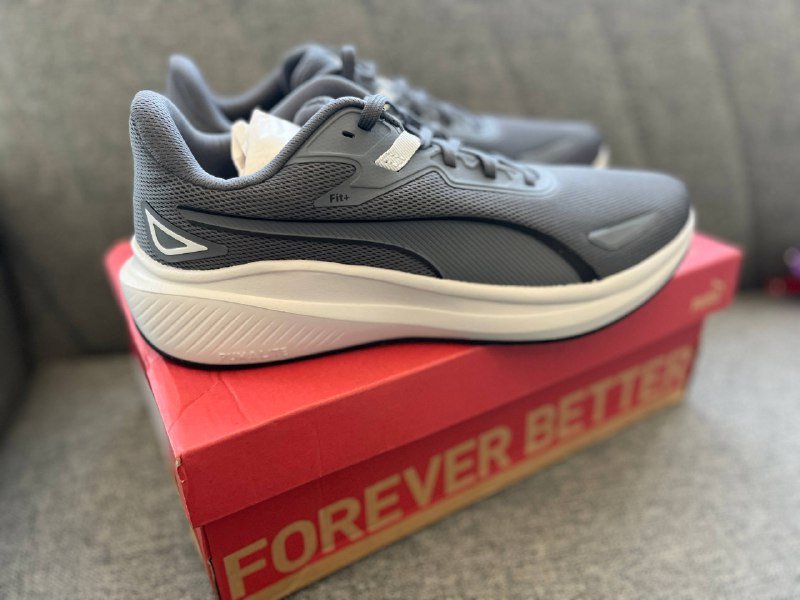 Оригинальные Puma серые и чёрные кроссовки 4