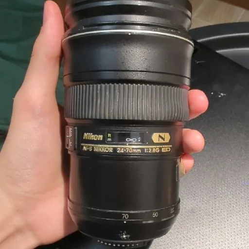 Nikon 24-70mm f/2.8 Nikon F ობიექტივი
