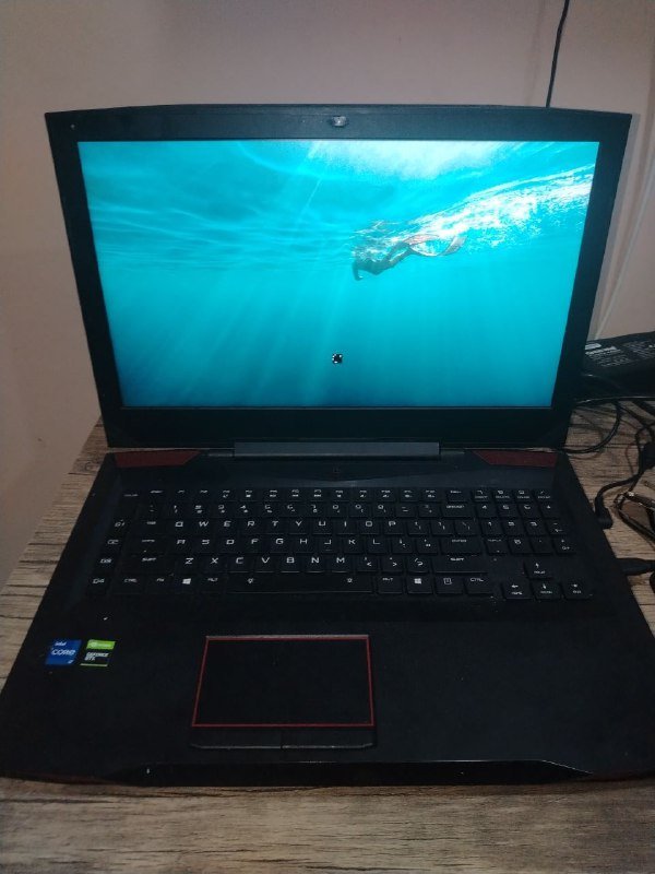 Ноутбук i7-7700HQ 16GB GTX1060 1TB SSD HDD