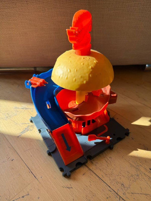 Трассы Hot Wheels, машины, монстр-траки 10