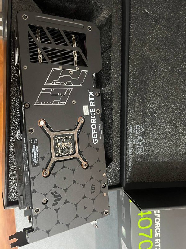 видеокарта ASUS GeForce RTX 4070 SUPER TUF Gaming 2