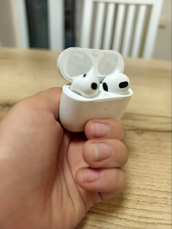 AirPods 3 1