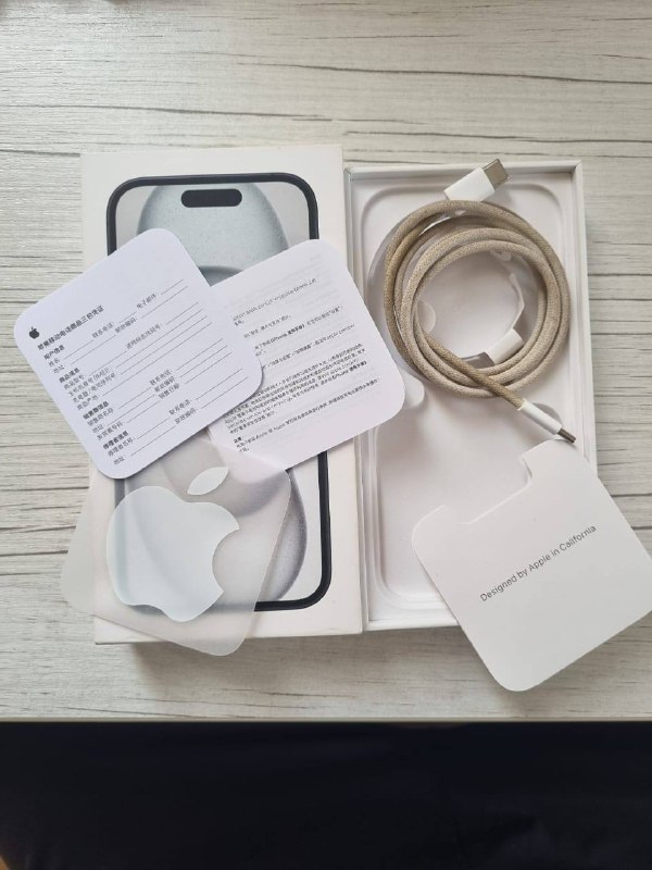 iPhone 15 256GB 6