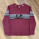 Джинсы, футболки, свитшот, кеды, сумка 2