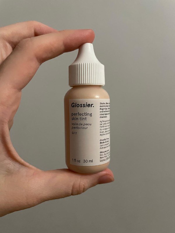 Отливант Terre d'Hermès, Парфюм Clinique Happy, Тональный крем Glossier Perfecting Skin Tint 5