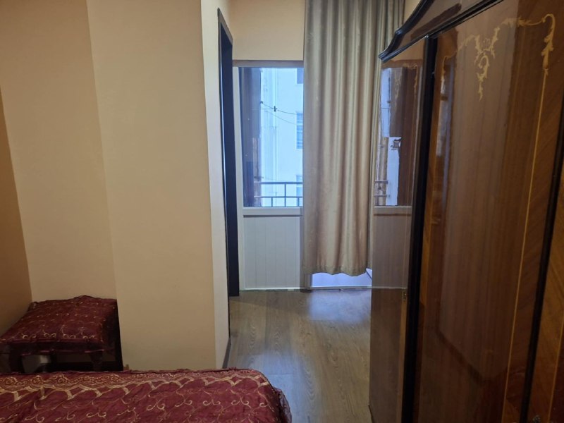 ბინა დღიურად ინასარიძის ქუჩაზე ცალკე საძინებლით 3