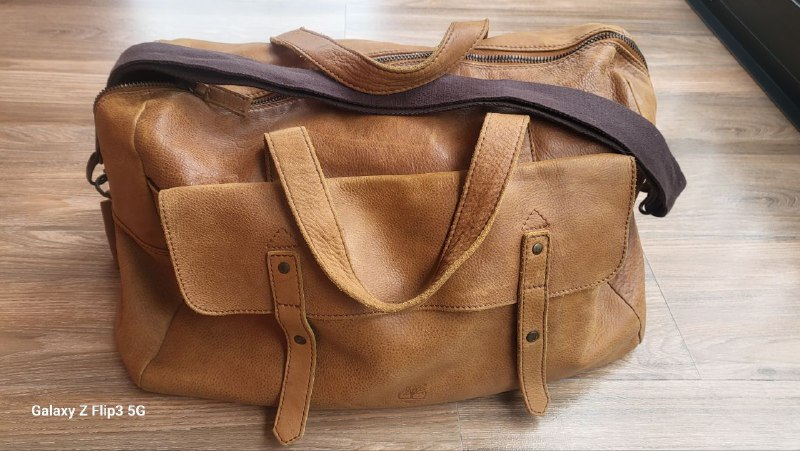 Складной стул, чемодан, рюкзак, сумки, куртка, конфетница 6