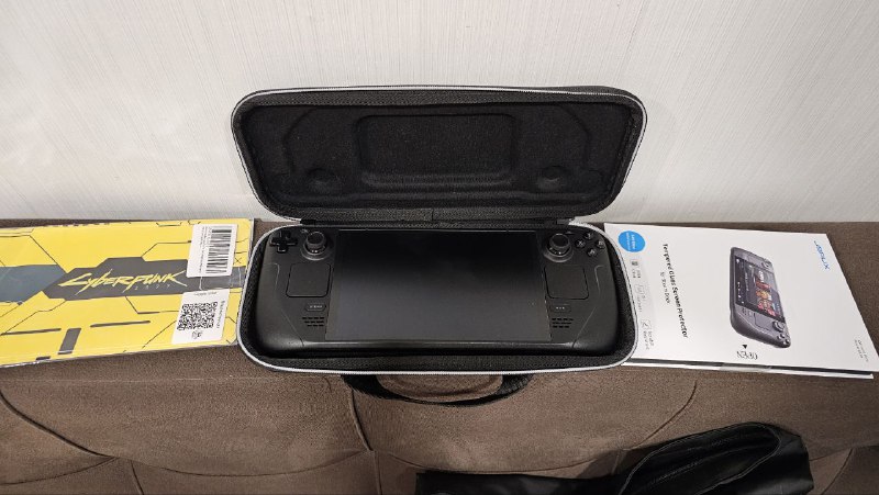 Steam Deck OLED 512GB, accessories and games 4