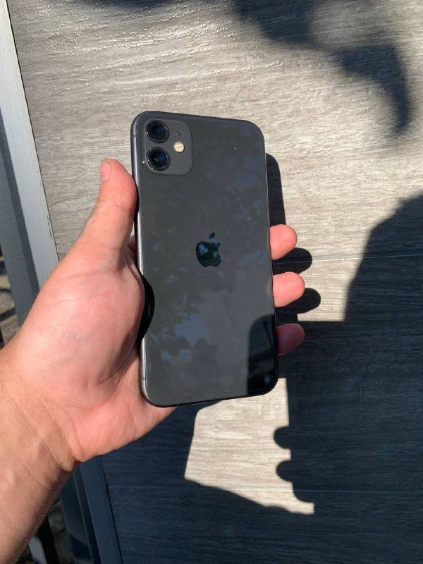 iPhone 13 Pro Max 128GB, iPhone 11 64GB 2