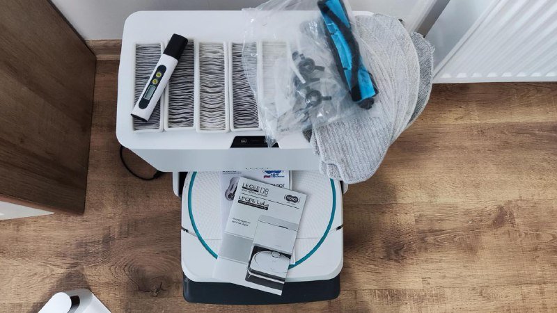 Робот-пылесос Hobot LEGEE-D8 со станцией самоочистки 4