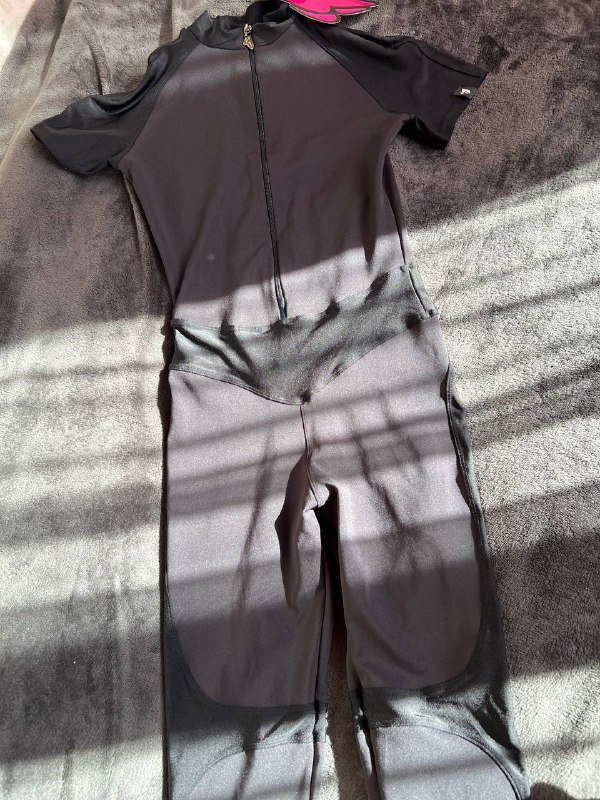 Спортивный женский комбинезон размер М