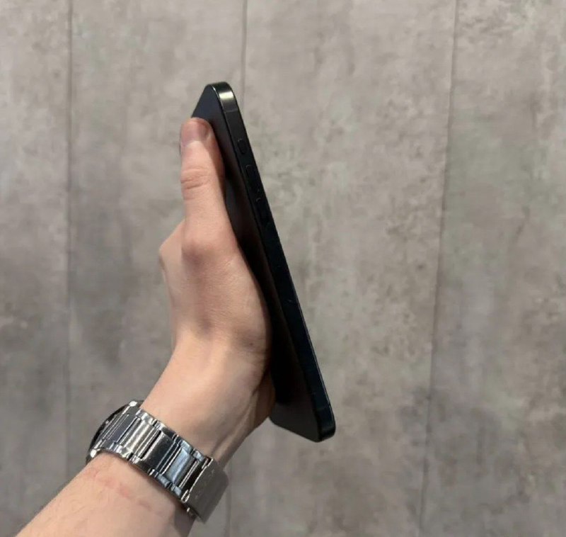 iPhone 15 Pro Max 512 GB 1