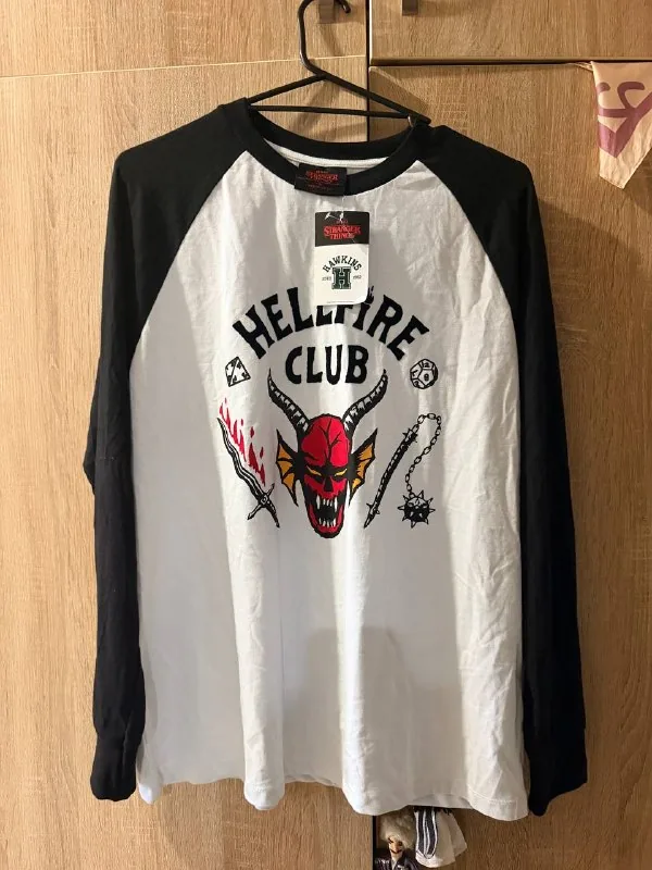 Лонгслив Primark «Очень странные дела» Hellfire Club 1