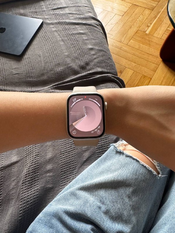 Apple Watch Series 9 45mm Starlight, 2 ремешка
