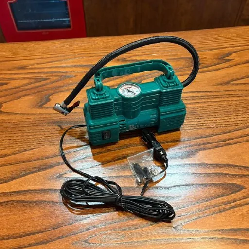Автомобильный компрессор 12V