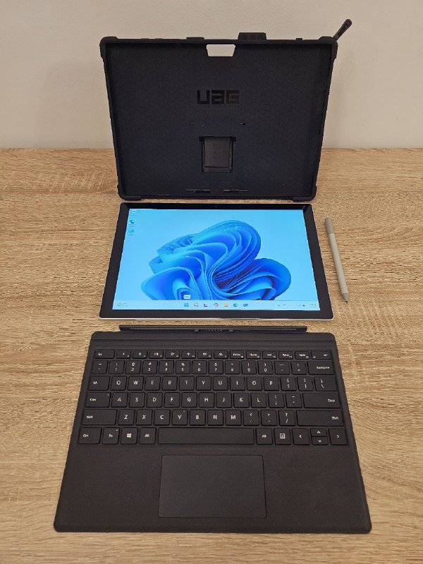 Ноутбук и планшет Microsoft Surface 1807 Pro 5th Gen, Оперативная память VENGEANCE DDR5 64GB 4