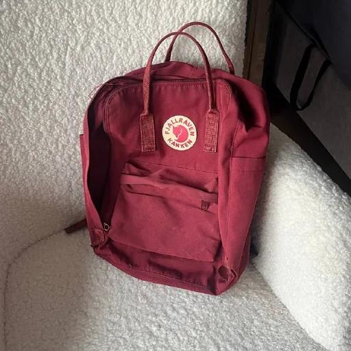 Рюкзак Fjallraven Kanken, фен Xiaomi, диффузор, фломастеры