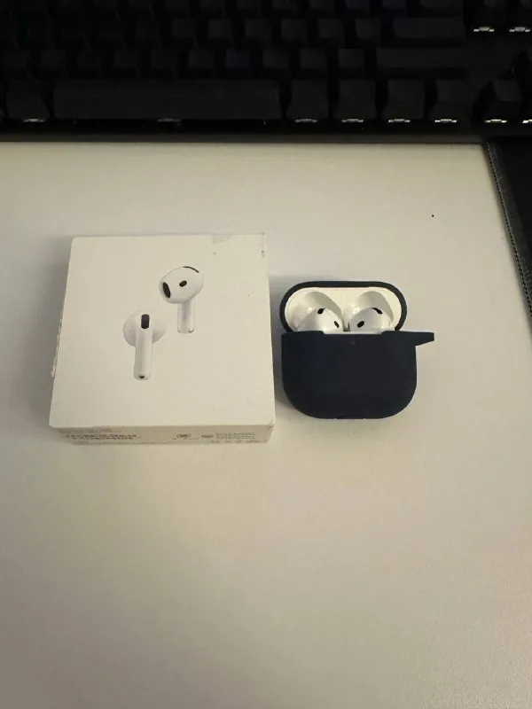 Skullcandy Crusher Evo, AirPods 4 ANC, HyperX Alloy FPS, HyperX Cloud II, JBL Clip 2 3