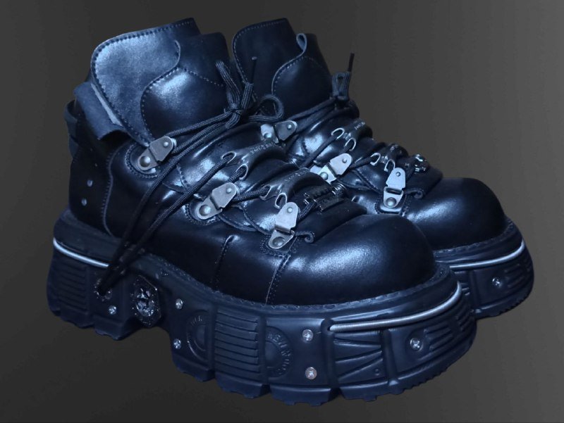 Новые мужские ботинки размер 40