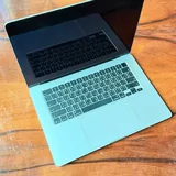 MacBook Air 15 M4 24 GB 512 GB 3