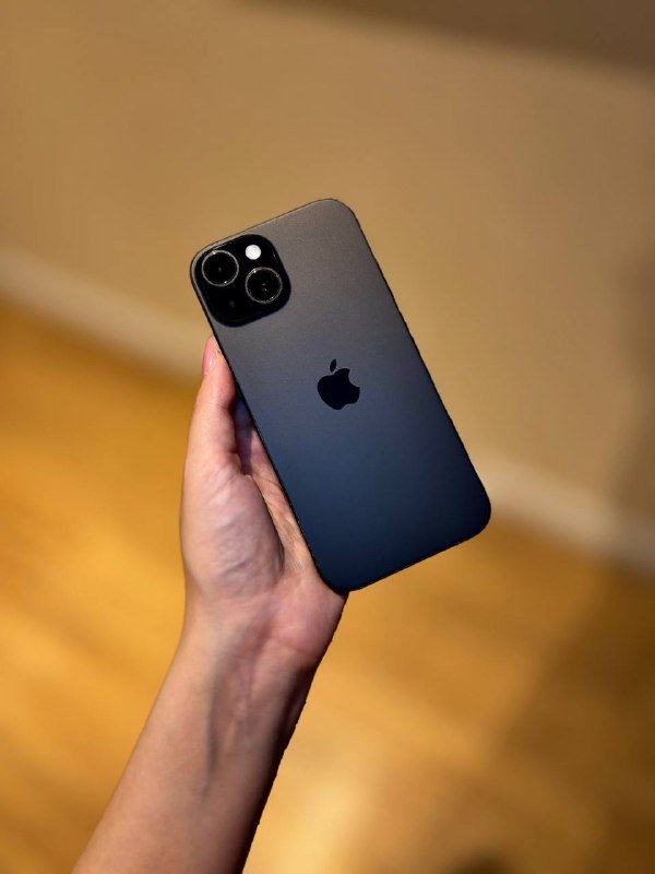 iPhone 15 128 GB, iPhone 14 Pro 256 GB 2