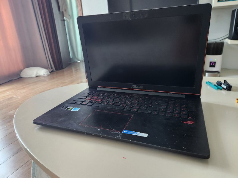 Ноутбук Asus G501JW неисправный