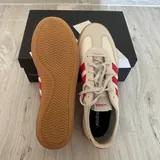 Кроссовки Adidas 9