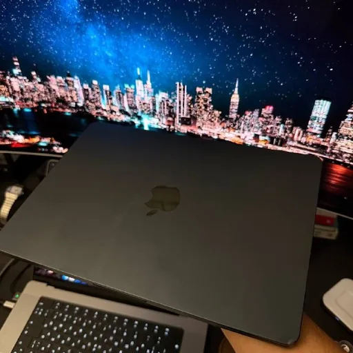 MacBook Air M2 8/256GB