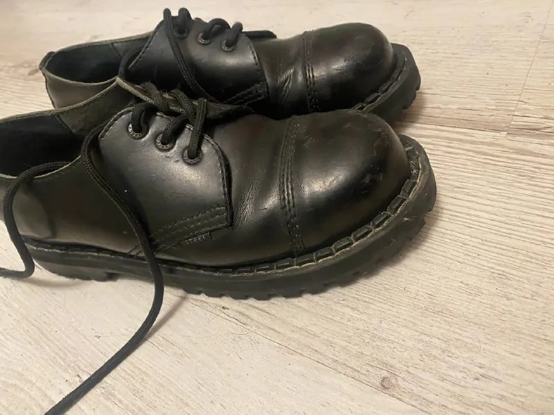 Мужские steel boots 43 размера 1