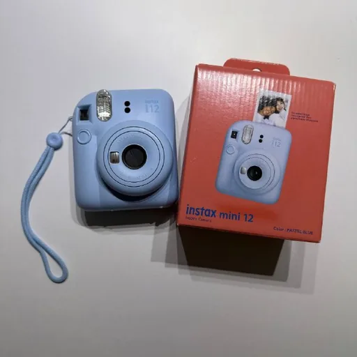 Новый Instax Mini 12