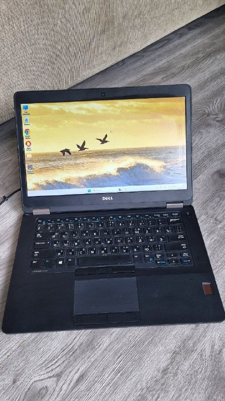 Ноутбук Dell Core i5 6300u 8GB RAM SSD 240GB 14"