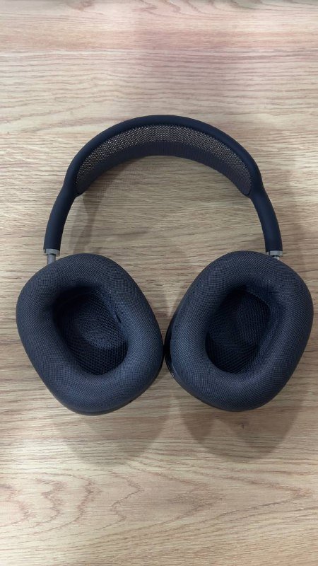 AirPods Max space gray lightning 2