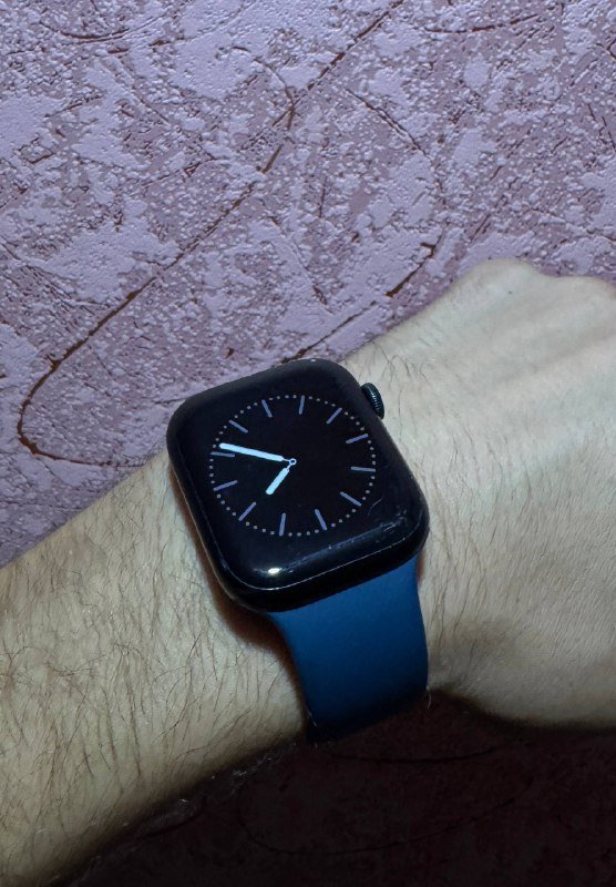 Apple Watch 8, 45 мм