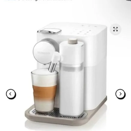 Кофемашина Nespresso Gran Lattissima