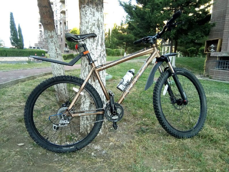 Велосипед KHS с алюминиевой рамой, Deore XT, насосы, педали