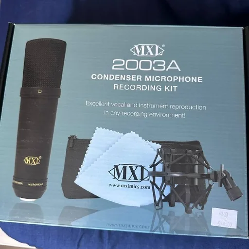 Конденсаторный микрофон MXL 2003A, XLR кабель