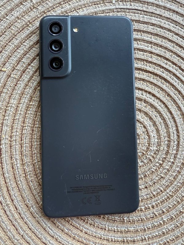 Samsung Galaxy S21 FE 5G на 128 ГБ, серый 3
