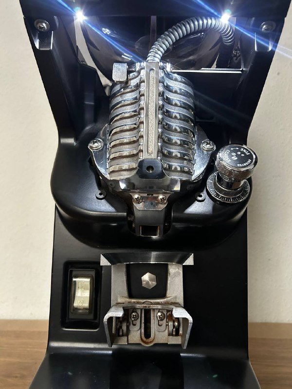 Профессиональная кофемолка Victoria Arduino Mythos 2 2