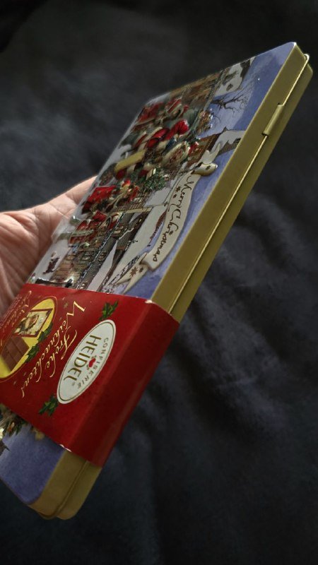 Новогодний шоколадный подарок три набора 4