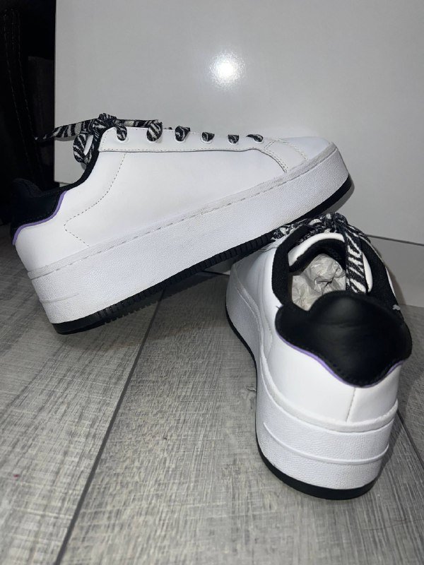 Женские кожаные кеды Tommy Jeans на платформе 4