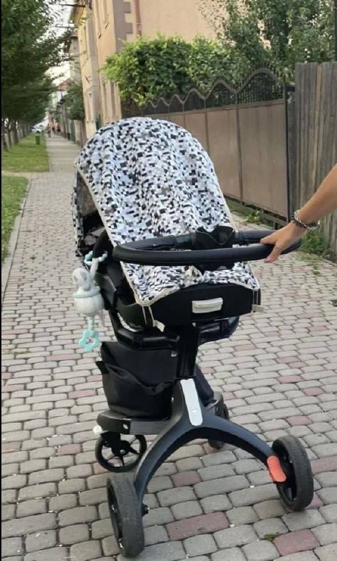 Коляска 2 в 1 с аксессуарами и сумочками 3