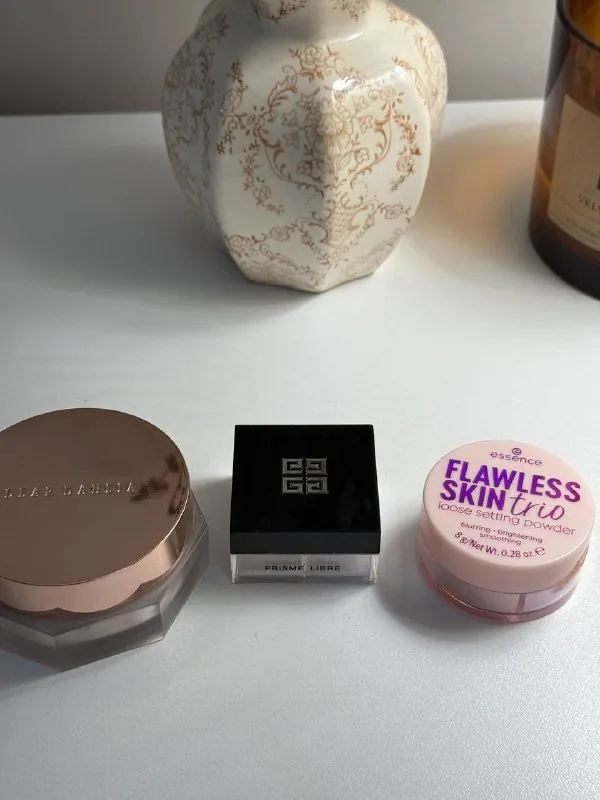 Пудры Dear Dahlia, Givenchy, Essence 1