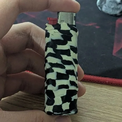 Чехол для зажигалки