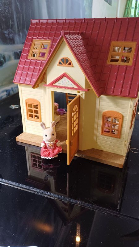 Набор Sylvanian Families с домиком и семьями 2