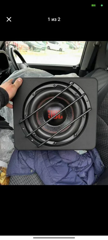 Сабвуфер JBL со встроенным усилителем 1