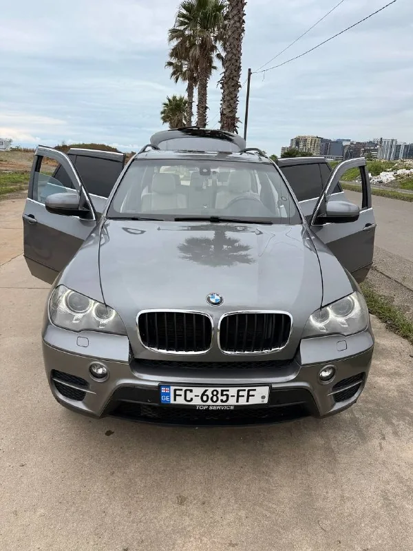 BMW X5 E70 3.0 xDrive 1