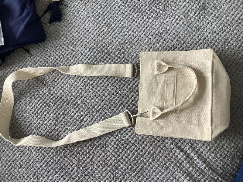 Сумочка бежевая, сумка-холодильник