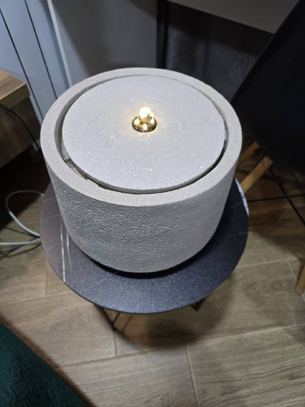 Искусственный фонтан 5