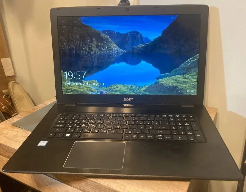 Acer Aspire E5-774G ноутбук 1